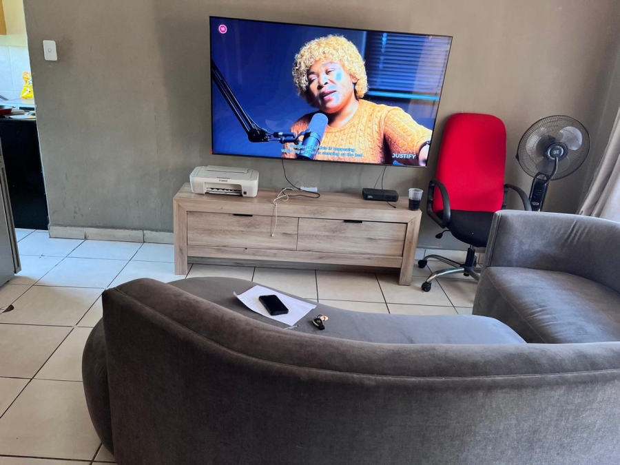 2 Bedroom Property for Sale in Rustenburg Central North West